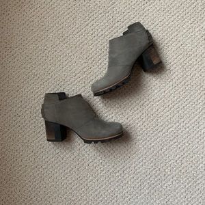 SOREL ankle bootie